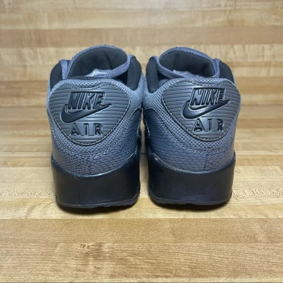 Original Womens Nike  Air Max 90 Trainers Pure Platinum Dark Grey 325213 035 - Picture 3 of 8